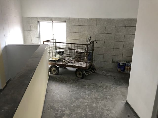 Galpão / Barracão com 100m², à venda, no bairro Jardim Guayana em Taboão da Serra