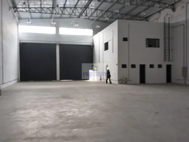 Galpão / Barracão com 767m², para alugar, no bairro Rudge Ramos em São Bernardo do Campo