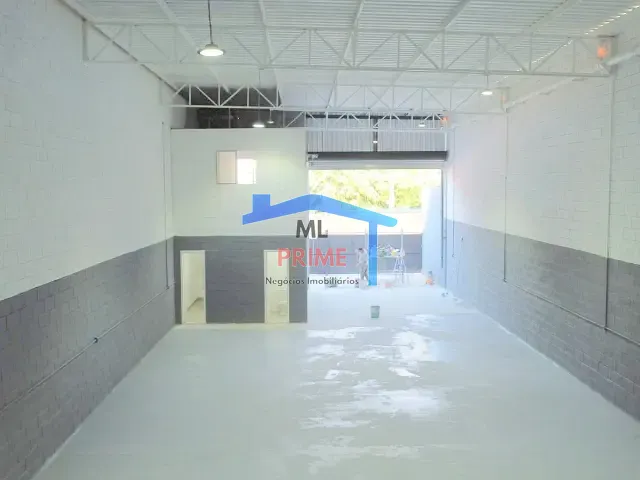 Galpão / Barracão com 300m², para alugar, no bairro Vila Alpina em São Paulo