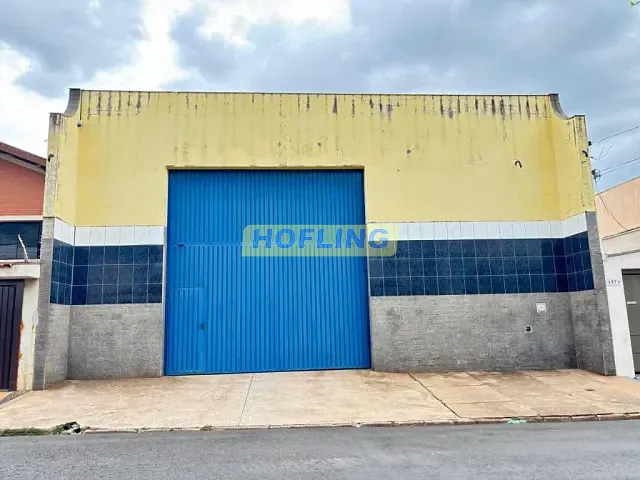 Galpão / Barracão com 535m², para alugar, no bairro Jardim Claret em Rio Claro