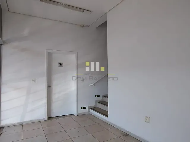 Galpão / Barracão com 1000m², para alugar, no bairro Loteamento Industrial Veccon Zeta em Sumaré