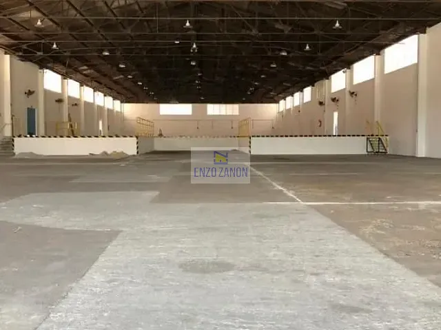 Galpão / Barracão com 5900m², para alugar, no bairro Conceição em Diadema