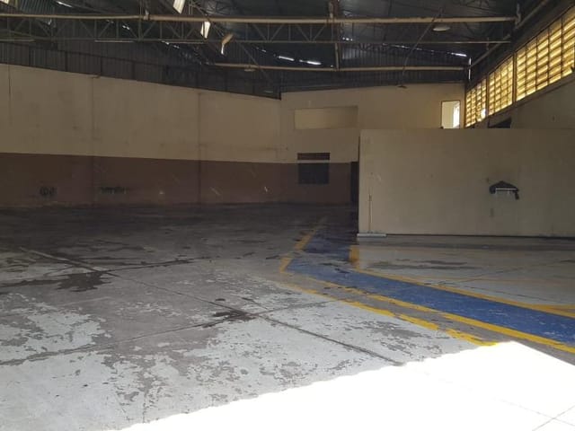 Galpão / Barracão com 700m², para alugar, no bairro Paraíso (Polvilho) em Cajamar