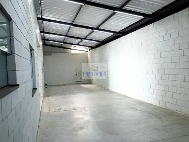 Loja com 800m², para alugar, no bairro Vila Valparaíso em Santo André