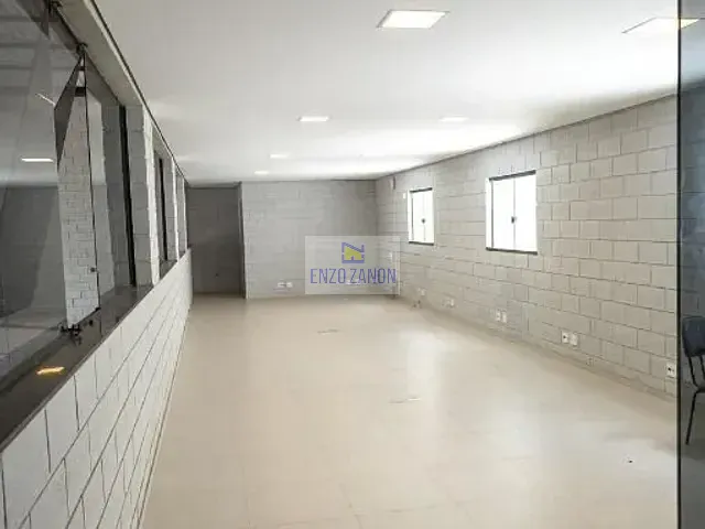Loja com 800m², para alugar, no bairro Vila Valparaíso em Santo André