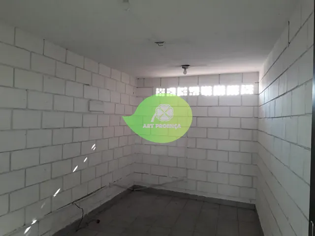 Galpão / Barracão com 180m², à venda, no bairro Vila Santana em Sorocaba