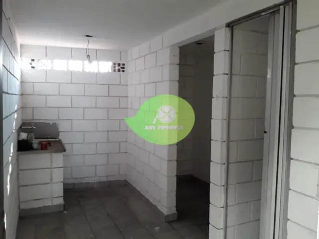 Galpão / Barracão com 180m², à venda, no bairro Vila Santana em Sorocaba