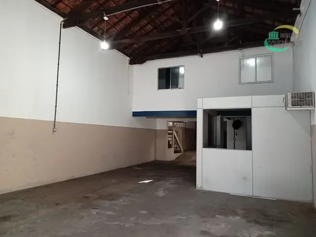 Galpão / Barracão com 250m², para alugar, no bairro Bonfim em Campinas