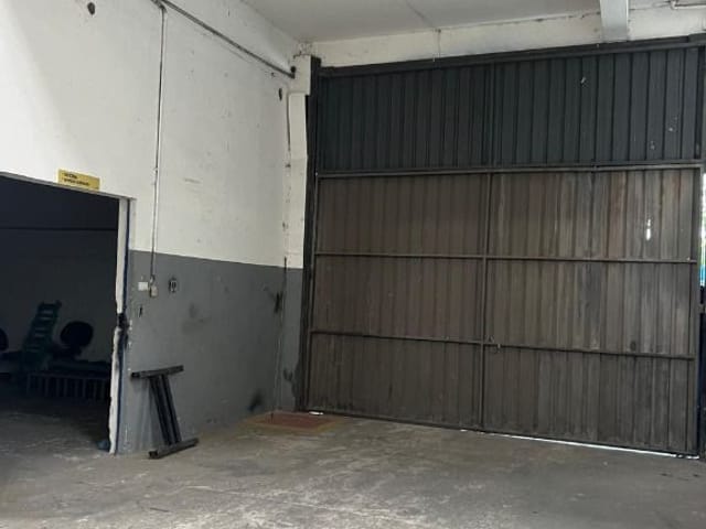 Galpão / Barracão com 1200m², para alugar, no bairro Jardim da Várzea em Santana de Parnaíba