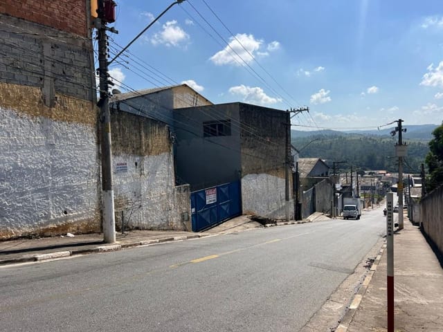 Galpão / Barracão com 1200m², para alugar, no bairro Jardim da Várzea em Santana de Parnaíba