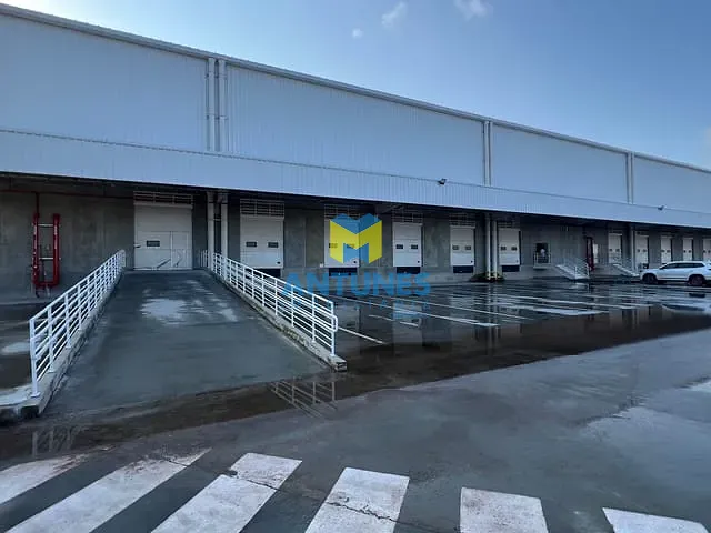 Galpão / Barracão com 3013m², para alugar, no bairro Prazeres em Jaboatão dos Guararapes