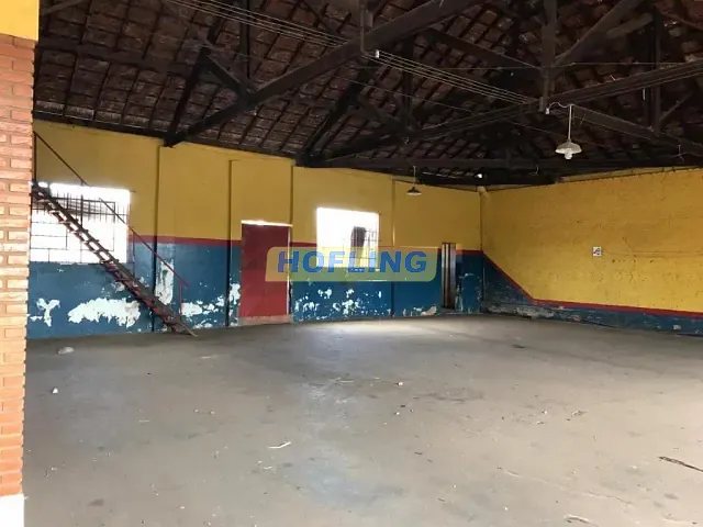 Galpão / Barracão com 742m², à venda, no bairro Estádio em Rio Claro