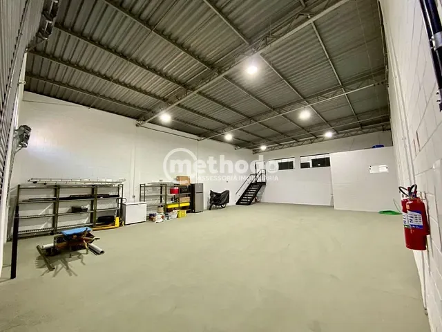 Galpão / Barracão com 335m², à venda, no bairro Vila São Bento em Campinas