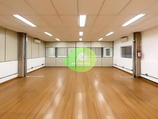Galpão / Barracão com 1316m², para alugar, no bairro Protestantes em Votorantim