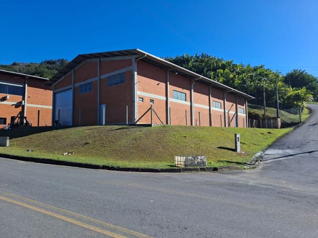 Foto do Galpão / Barracão - Galpão Comercial/Industrial - 580m2 - Belchior Baixo - Gaspar/SC | Terrena Administradora Ltda