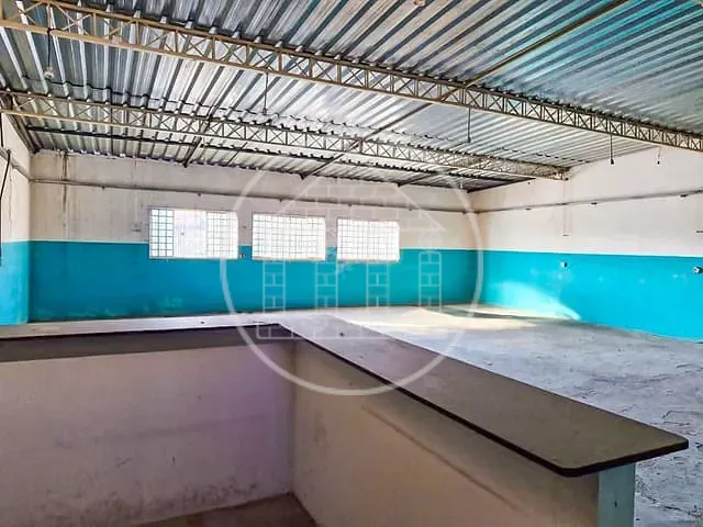 Galpão / Barracão com 300m², para alugar, no bairro Vila Campo Grande em São Paulo