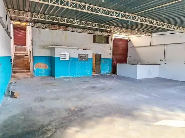 Galpão / Barracão com 300m², para alugar, no bairro Vila Campo Grande em São Paulo