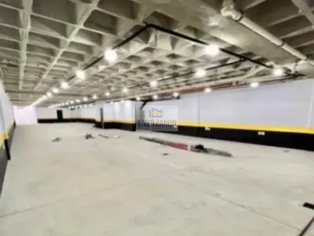 Galpão / Barracão com 380m², para alugar, no bairro Centro em São Bernardo do Campo