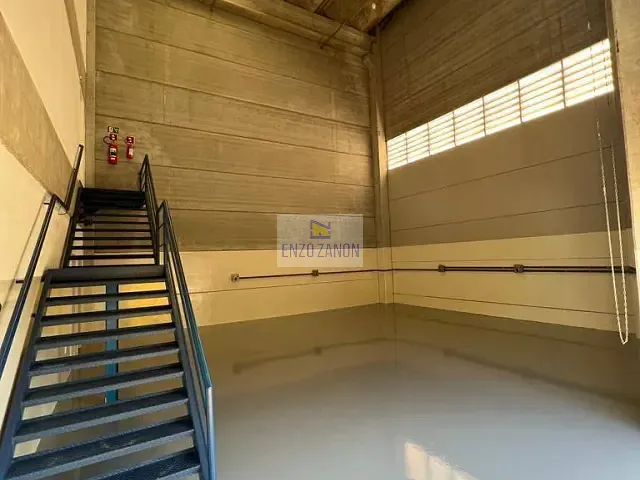 Galpão / Barracão com 160m², para alugar, no bairro Casa Grande em Diadema