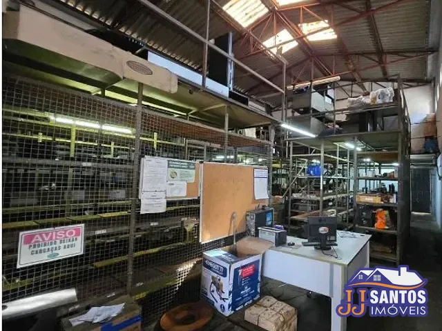 Galpão / Barracão com 850m², à venda ou para alugar, no bairro Vila Regente Feijó em São Paulo
