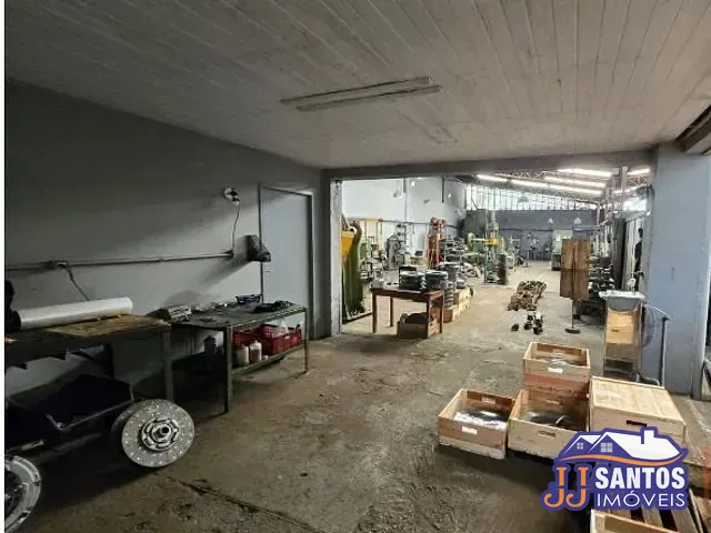 Galpão / Barracão com 850m², à venda ou para alugar, no bairro Vila Regente Feijó em São Paulo