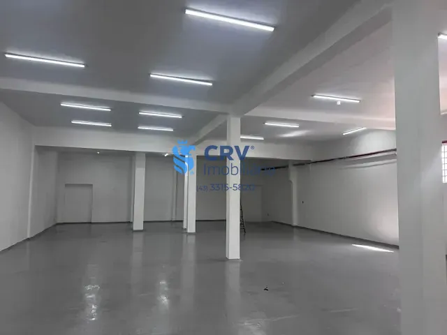 Galpão / Barracão com 360m², para alugar, no bairro Parque Residencial João Piza em Londrina