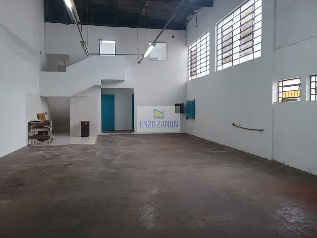 Galpão / Barracão com 237m², para alugar, no bairro Casa Grande em Diadema
