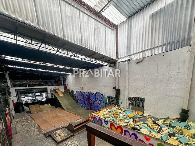 Galpão / Barracão com 1082m², à venda, no bairro Vila Leopoldina em São Paulo