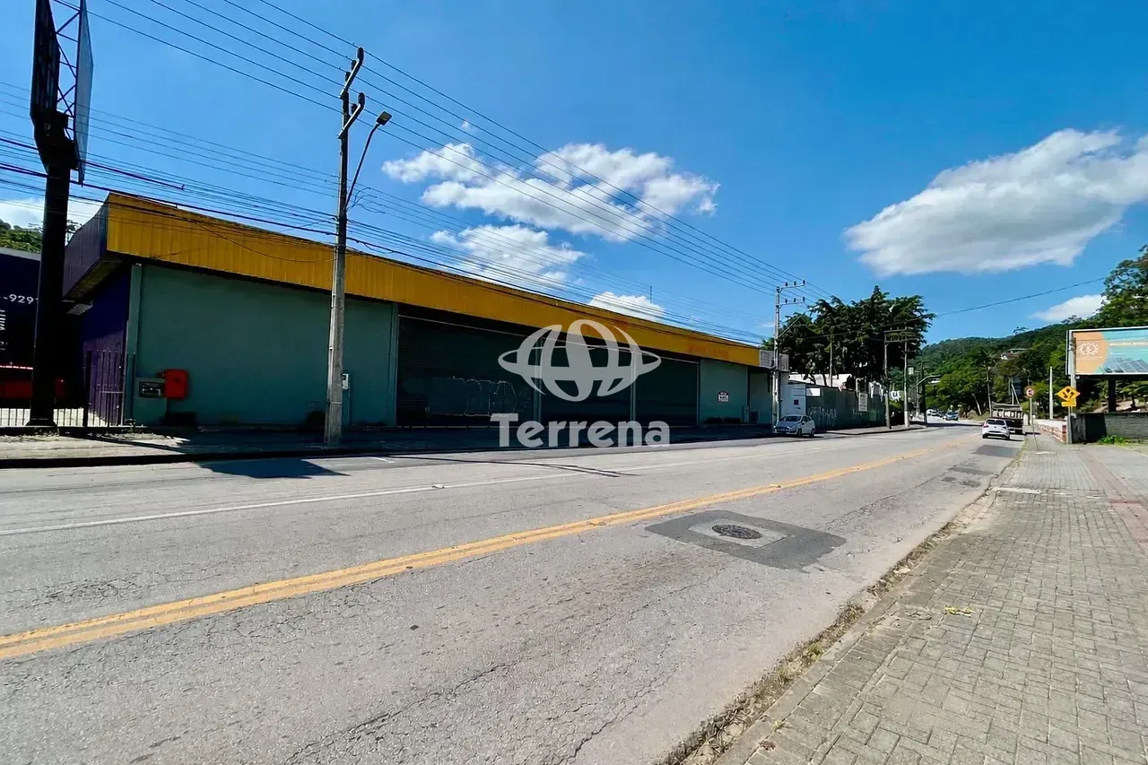 Galpão comercial para alugar com 1.800m - Vorstadt - Blumenau/SC — foto 2