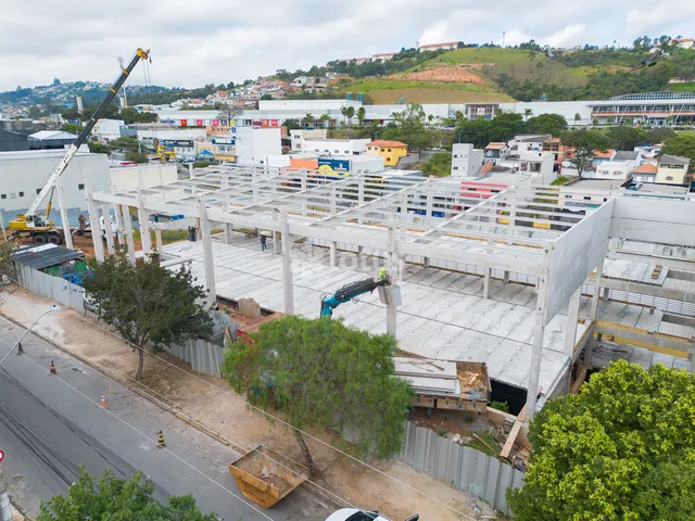 Galpão / Barracão com 1802m², para alugar, no bairro Portais (Polvilho) em Cajamar