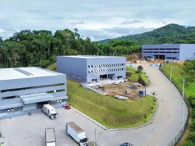 Galpão / Barracão com 1896m², para alugar, no bairro Encano do Norte em Indaial