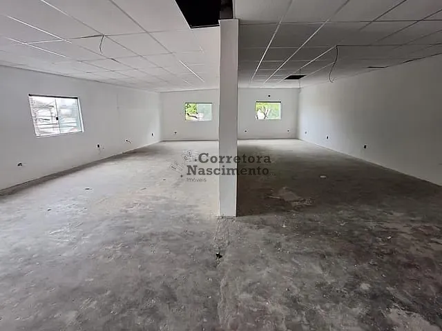 Galpão / Barracão com 143m², para alugar, no bairro Jardim Paraíba em Jacareí