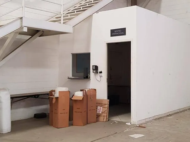 Galpão / Barracão com 2100m², à venda, no bairro Jardim da Várzea em Santana de Parnaíba