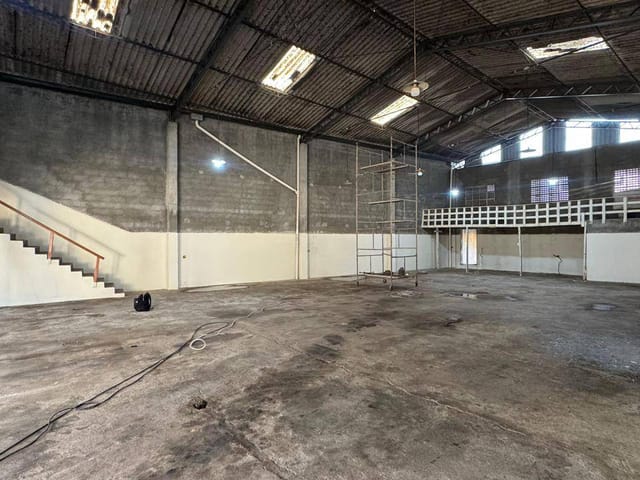 Galpão / Barracão com 1000m², à venda ou para alugar, no bairro Vila Amália em São Paulo