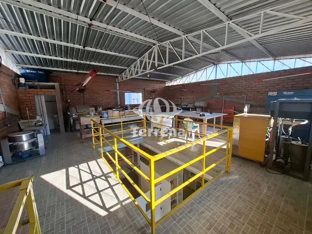 Galpão / Barracão com 573m², para alugar, no bairro Centro em Blumenau