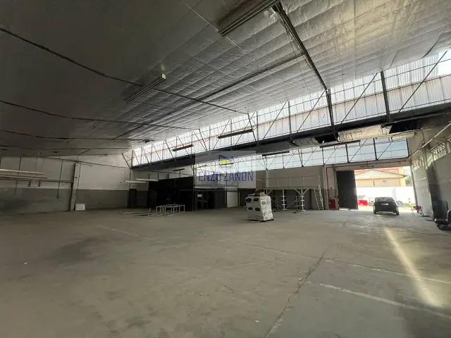 Galpão / Barracão com 2851m², para alugar, no bairro Jardim Bom Pastor em Santo André