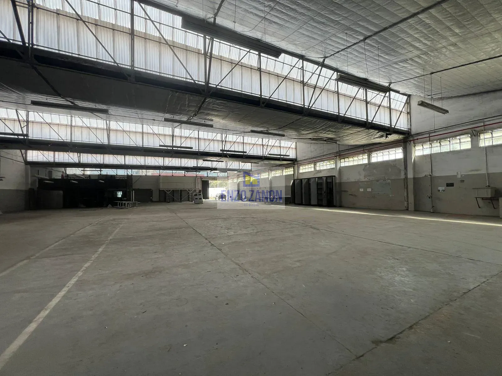Depósito-Galpão, 1735 m² - Foto 3
