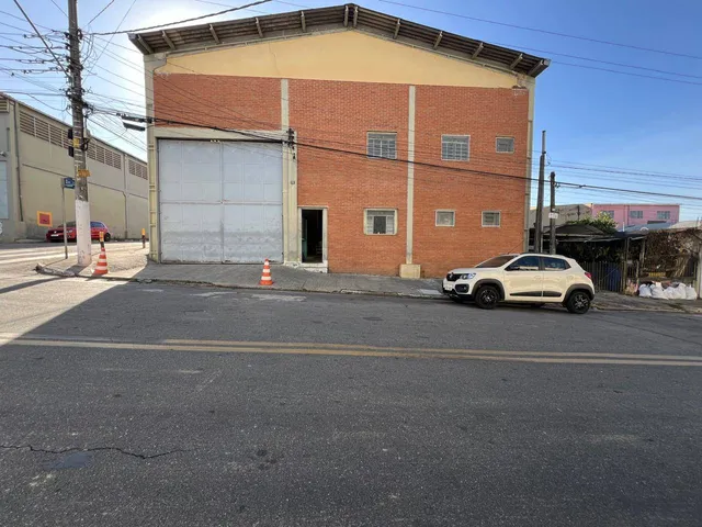 Galpão / Barracão com 500m², à venda, no bairro Jardim Santa Marta (Fazendinha) em Santana de Parnaíba