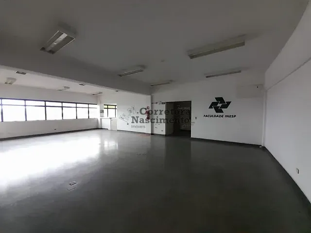Galpão / Barracão com 1000m², para alugar, no bairro Jardim Califórnia em Jacareí
