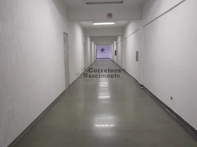 Galpão / Barracão com 1000m², para alugar, no bairro Jardim Califórnia em Jacareí