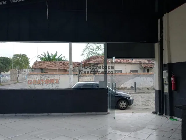 Galpão / Barracão com 130m², à venda, no bairro Vila Pinheiro em Jacareí