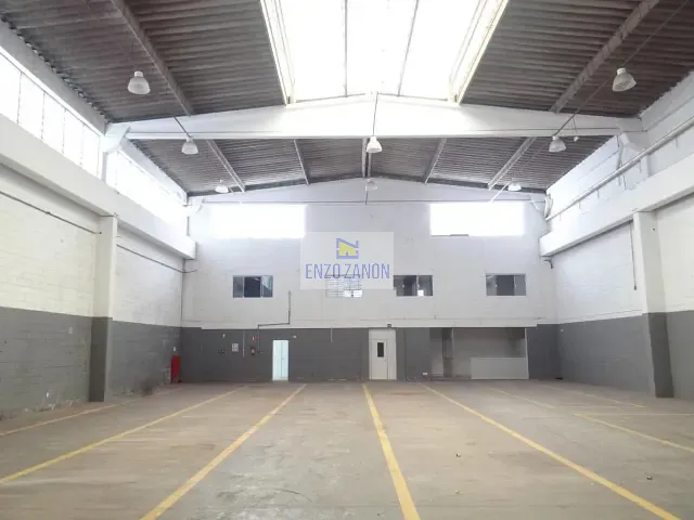 Galpão / Barracão com 1200m², para alugar, no bairro Planalto em São Bernardo do Campo
