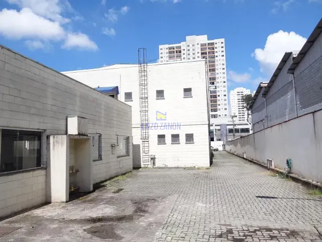 Galpão / Barracão com 1200m², para alugar, no bairro Planalto em São Bernardo do Campo
