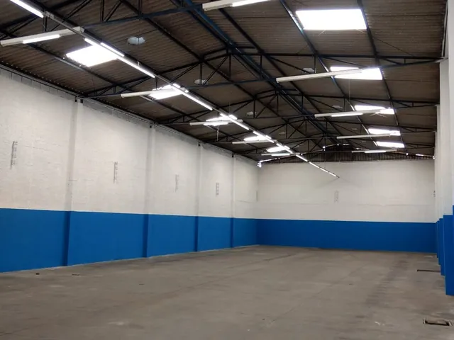 Galpão / Barracão com 500m², para alugar, no bairro Jardim Santa Marta (Fazendinha) em Santana de Parnaíba