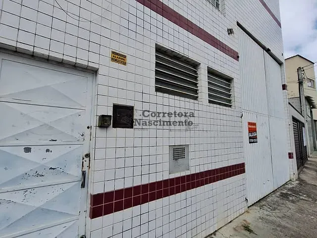 Galpão / Barracão com 196m², para alugar, no bairro Jardim Altos de Santana II em Jacareí