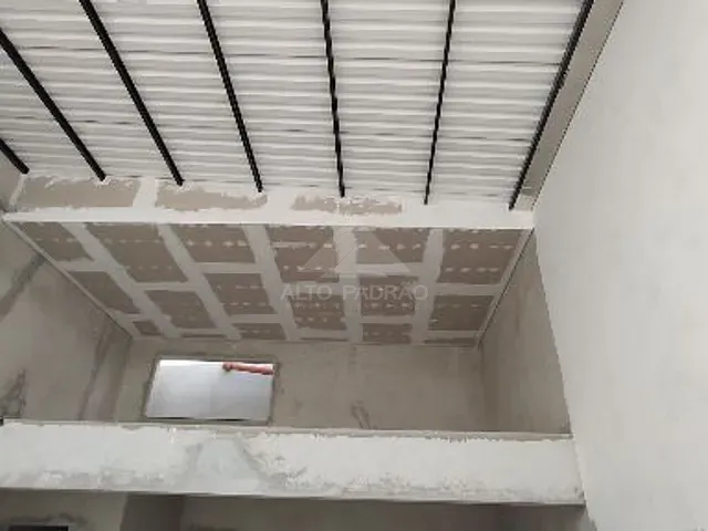 Loja com 350m², para alugar, no bairro Vila Emílio  em Mauá