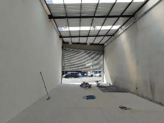 Loja com 350m², para alugar, no bairro Vila Emílio  em Mauá
