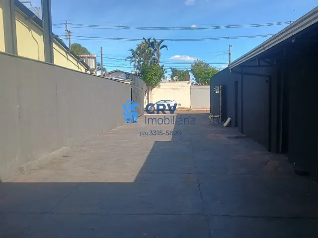 Galpão / Barracão com 1300m², para alugar, no bairro Bandeirantes em Londrina