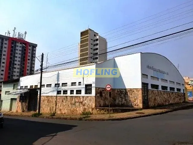 Galpão / Barracão com 375m², à venda, no bairro Centro em Rio Claro