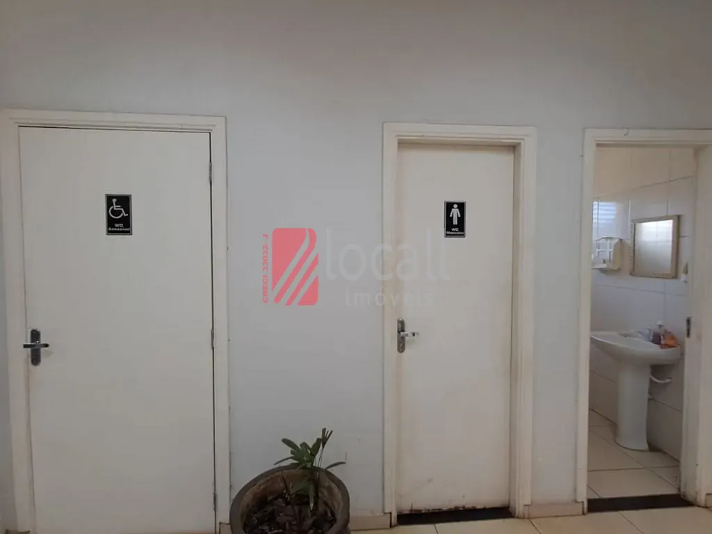 Galpão / Depósito / Armazém  à venda e aluguel, 1430m² — foto 15 de 16